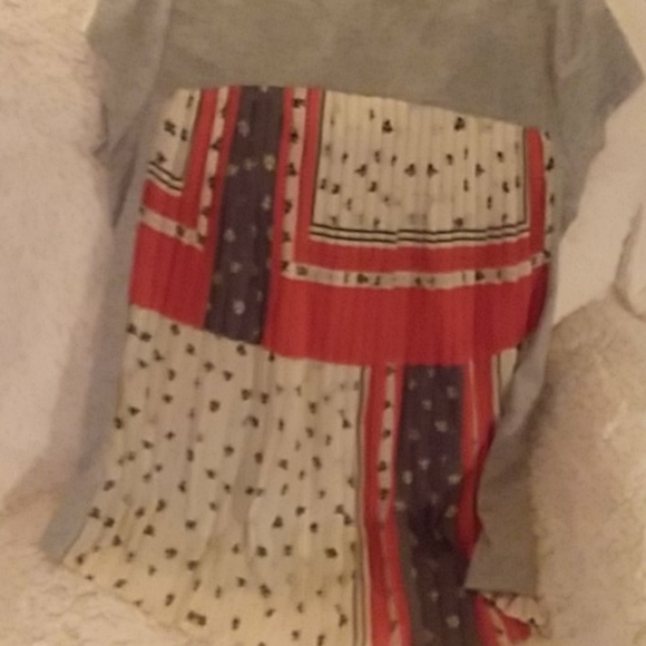 Top - Picture 2 of 2